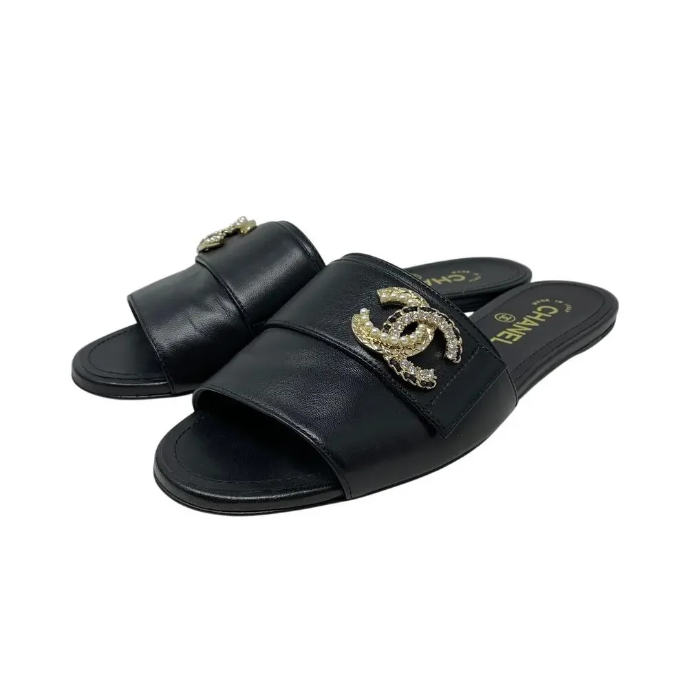 Chanel CC Pearl Logo Leather Mule Sandals Black Size 38 US 7.5 New With Box - Picture 3 of 11